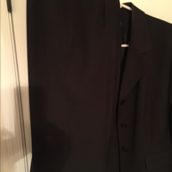 I DO LOVE JONES NEW YORK BLACK SUITS! - Picture 4 of 4